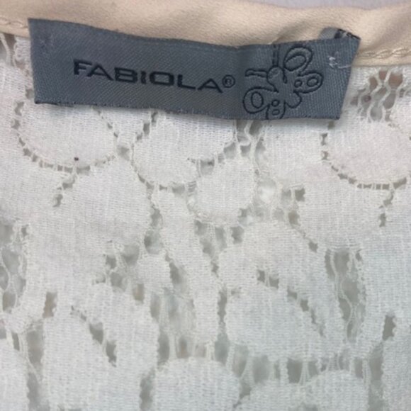 Fabiola Sleeveless cream tank top blouse - Picture 2 of 11